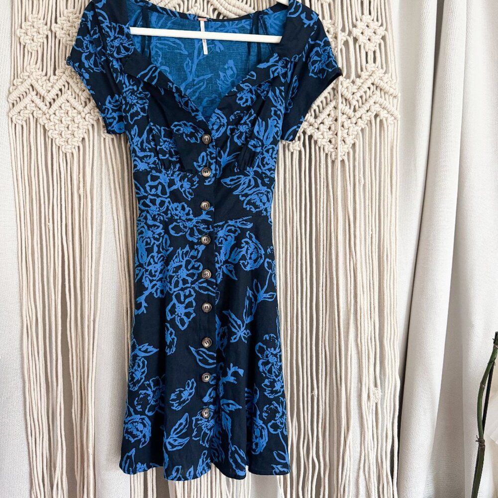 Free People Draped Collar Floral Mini Dress Size 4 EUC